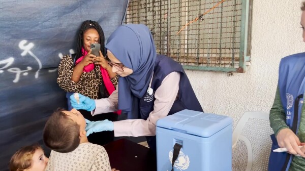 Gaza polio vaccination campaign Day 2 - UNRWA